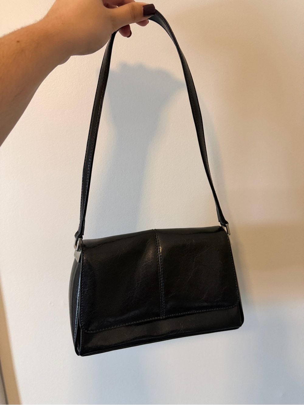 Y2K Liz Claiborne Black Leather Shoulder Bag with Single Strap - Picture 2 of 10